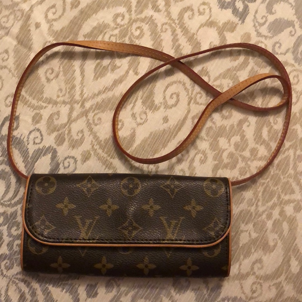 Louis Vuitton Clutch